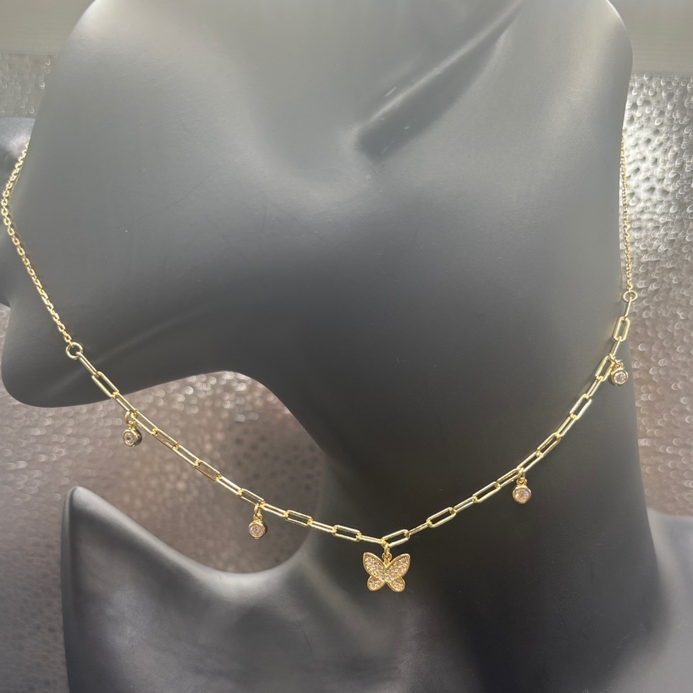 Elegant Gold Butterfly Necklace